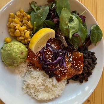 Fountain Grill - A potpourri  of good taste - American Near Me - Ashburn, Virginia