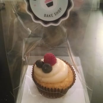 Cupcakin' Bake Shop - Cute takeaway packaging - Bakeries Near Me - Berkeley, California