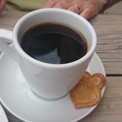 Heicks & Teutenberg - Kaffee und liebe. Die kecks sind sehr salzig.