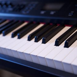 Riff City Guitar & Music Company - Riff City Guitar keyboards