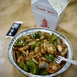 Hot Wok - Garlic Chicken for $12 and this is how you get it "for here" as opposed to packed up to go.