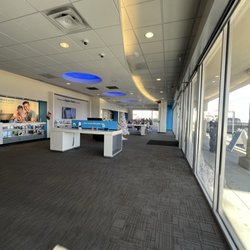 AT&T Store - Inside