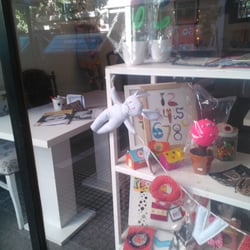 Arteca Bar - Arteca, también dice "presente" en diseño.