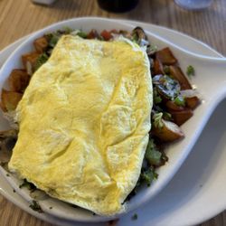 Gateway Cafe - Garden Skillet with Scrambled Eggs