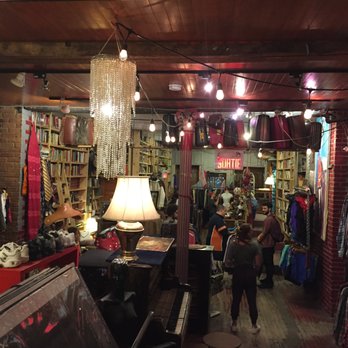 Eva B - Used, Vintage & Consignment Near Me - Montreal, Quebec Eva B - Used, Vintage & Consignment Near Me - Montreal, Quebec