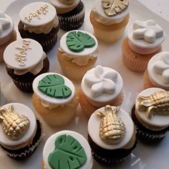 Cake Works - photo snaps from video - Bakeries Near Me - Honolulu, Hawaii Cake Works - photo snaps from video - Bakeries Near Me - Honolulu, Hawaii