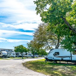 Plantation Oaks RV Park
