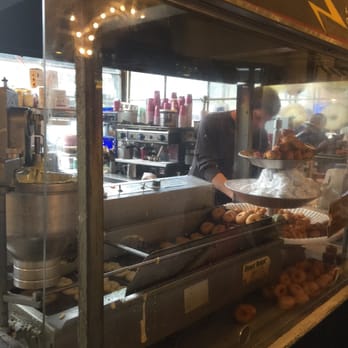 Daily Dozen Doughnut - Bakeries Near Me - Seattle, Washington Daily Dozen Doughnut - Bakeries Near Me - Seattle, Washington