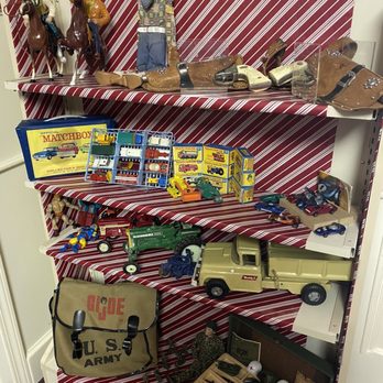 Knight Sutton Museum - Part of the holiday toy display - Museums Near Me - Akron, New York Knight Sutton Museum - Part of the holiday toy display - Museums Near Me - Akron, New York