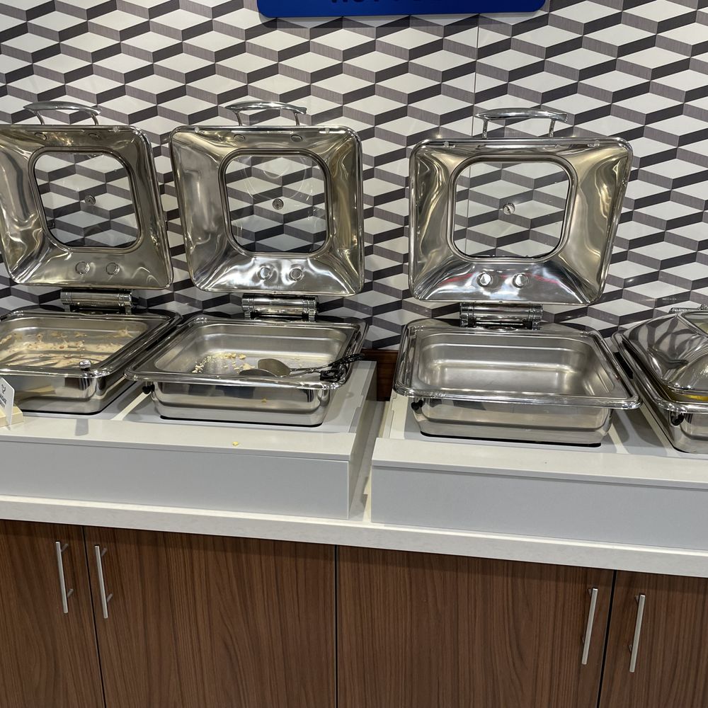 Holiday Inn Express - La Mesa - Nothing for breakfast - Hotels Near Me - La Mesa, California