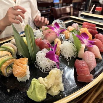 Sushi Boat - Love Boat - Sushi Bars Near Me - Saint Charles, Missouri Sushi Boat - Love Boat - Sushi Bars Near Me - Saint Charles, Missouri