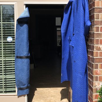 Square Cow Movers - Houston - Protected the front door at the moving from house. - Movers Near Me - Houston, Texas Square Cow Movers - Houston - Protected the front door at the moving from house. - Movers Near Me - Houston, Texas