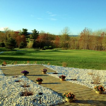 Eagle Crest Golf Course - Practice Green - Golf Near Me - Centreville, Nova Scotia