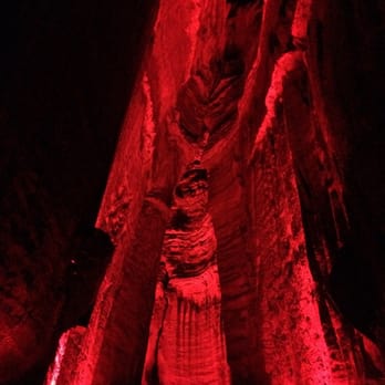 Ruby Falls - The ceiling in the room of Ruby Falls - Landmarks & Historical Buildings Near Me - Chattanooga, Tennessee