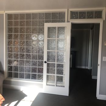 The Rigdon House - Door to bedroom - Hotels Near Me - Cambria, California