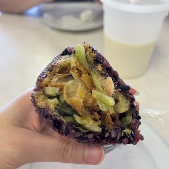 Huge Tree Pastry - Fantuan w/ purple rice and added pickles ($7.25) - Taiwanese Near Me - Monterey Park, California Huge Tree Pastry - Fantuan w/ purple rice and added pickles ($7.25) - Taiwanese Near Me - Monterey Park, California