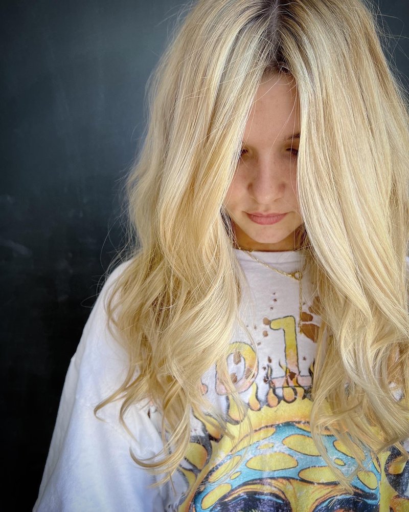 Jessica Housewright Hair Logo