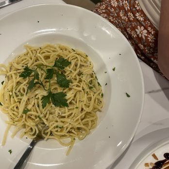 Apulia Risto-Pizza - Spaghetti Cacio e Pepe - Italian Near Me - Franklin, New Jersey Apulia Risto-Pizza - Spaghetti Cacio e Pepe - Italian Near Me - Franklin, New Jersey