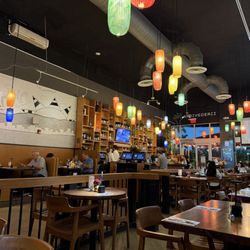 Piola - Beautiful dinning room.