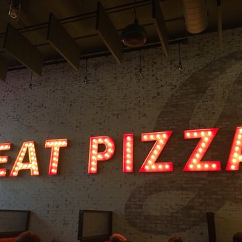 Giordano's - Pizza Near Me - Indianapolis, Indiana