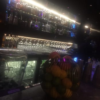 The Fitzwilliam Hotel Belfast - The Bar - Hotels Near Me - Belfast, BFS