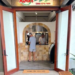 Manoli's Pizza Company - Take out area