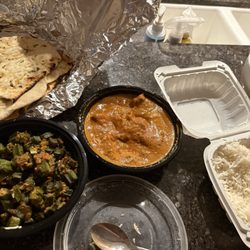 Tandoori Hut - Tikka masala, Bhindi Masala, naan, AND ONLY 1 RICE SERVING