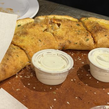 Tuscano's Pizza & Pasta - Buffalo chicken - Italian Near Me - Beaumont, California Tuscano's Pizza & Pasta - Buffalo chicken - Italian Near Me - Beaumont, California