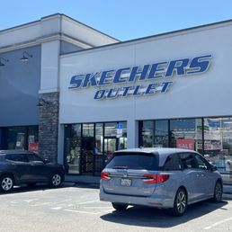 Exterior photo of SKECHERS Warehouse Outlet - Jacksonville, Florida Exterior photo of SKECHERS Warehouse Outlet - Jacksonville, Florida