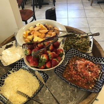Luna Llena - Fruits and garnishes - Mexican Near Me - Moorpark, California Luna Llena - Fruits and garnishes - Mexican Near Me - Moorpark, California