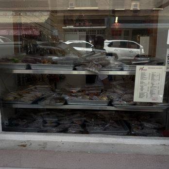 Sing Cheong Yuan Bakery - Baked goods in the window - Bakeries Near Me - Honolulu, Hawaii Sing Cheong Yuan Bakery - Baked goods in the window - Bakeries Near Me - Honolulu, Hawaii