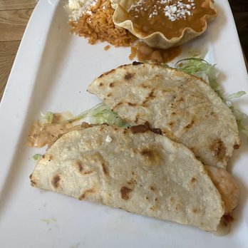 Los Agaves - Tacos gobernador - Tacos Near Me - Santa Barbara, California Los Agaves - Tacos gobernador - Tacos Near Me - Santa Barbara, California