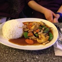 13). Cashew Chicken