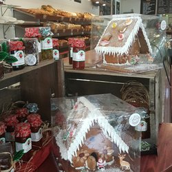 The Provender - Gingerbread houses for Christmas