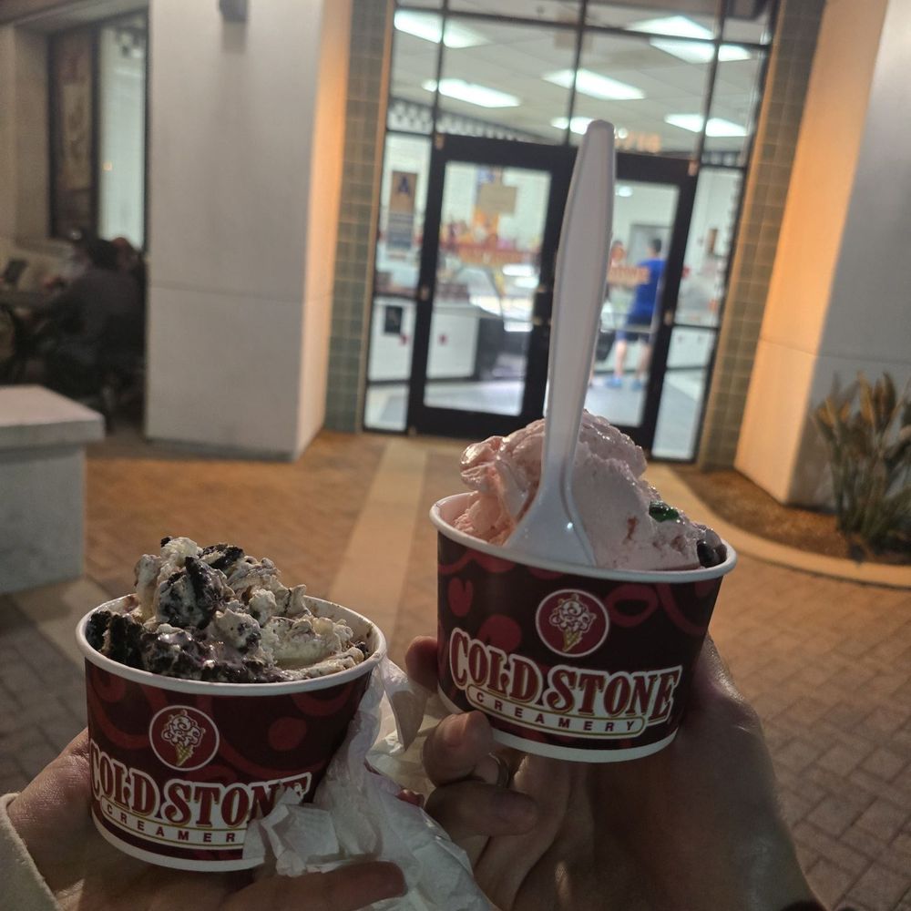 Oreo Overload and Strawberry w/ M&M's Oreo Overload and Strawberry w/ M&M's