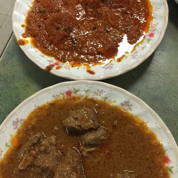 Shalimar - Chicken tikka masala (top) Curry Goat - Pakistani Near Me - San Francisco, California Shalimar - Chicken tikka masala (top) Curry Goat - Pakistani Near Me - San Francisco, California