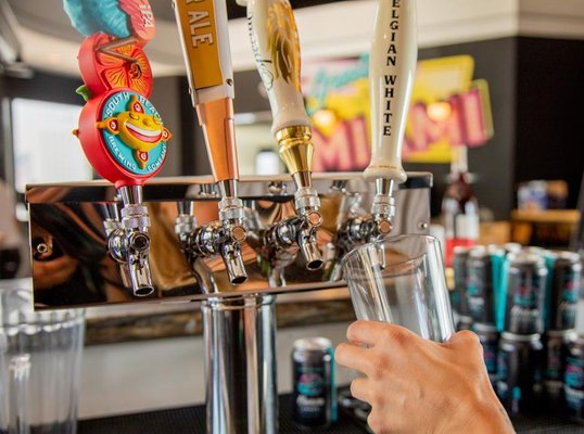 Saloni Bar by Meraki by null