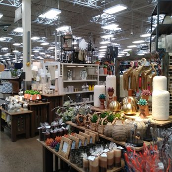 Fred Meyer - Merchandise displays look nice. - Electronics Near Me - Hillsboro, Oregon