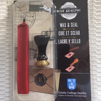 Trinity College Library Shop - Das Siegel-Set von vorne. - Bookstores Near Me - Dublin, D Trinity College Library Shop - Das Siegel-Set von vorne. - Bookstores Near Me - Dublin, D