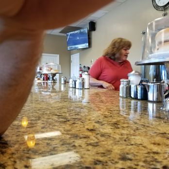 Robert's Restaurant - Breakfast & Brunch Near Me - Dania, Florida Robert's Restaurant - Breakfast & Brunch Near Me - Dania, Florida