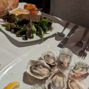 Place Pigalle - French Near Me - Seattle, Washington Place Pigalle - French Near Me - Seattle, Washington
