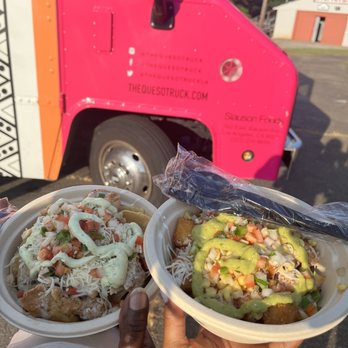 The Queso Truck - Loaded nachos with chicken and loaded tots with veggies - Tacos Near Me - Atlanta, Georgia