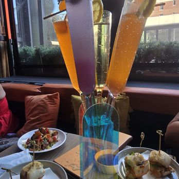 Magic Hour Rooftop Bar & Lounge - Bouquet of drinks - Lounges Near Me - New York, New York