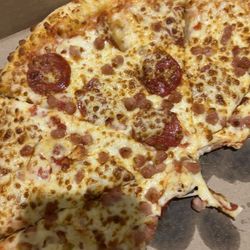 Disgusting pizza.