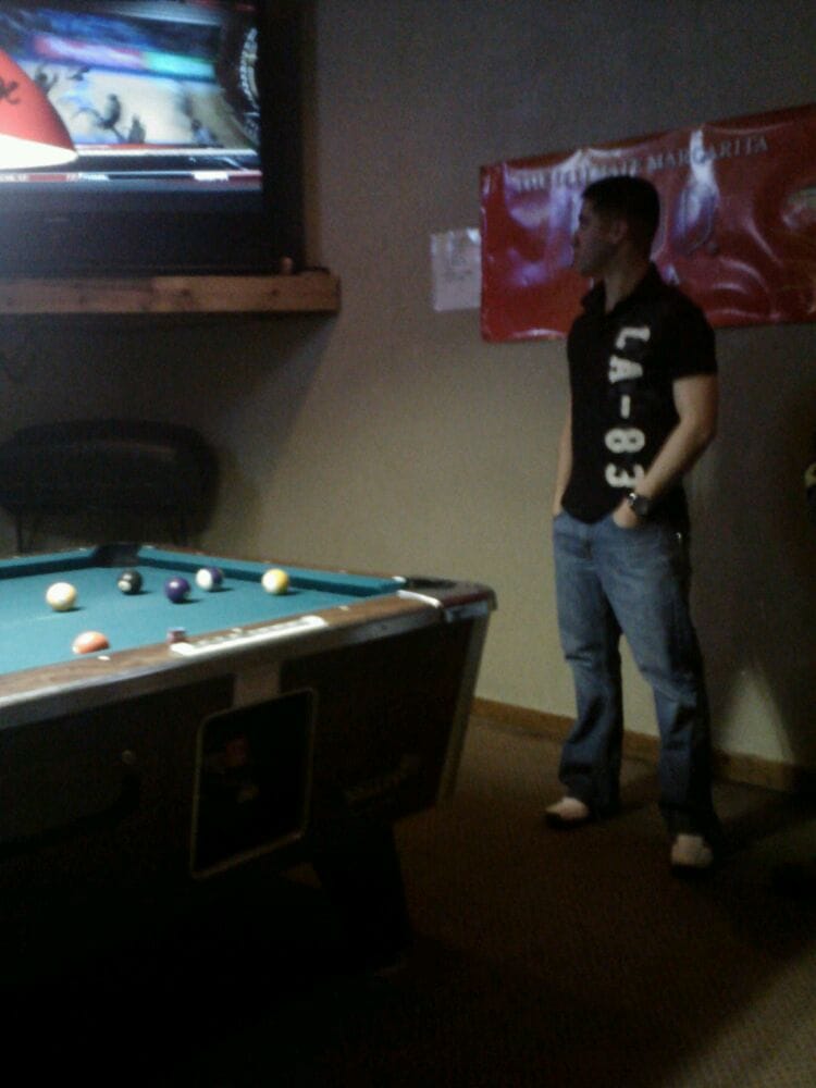 Reviews of OUTSKIRTZ BAR AND GRILL Updated September 2024 12