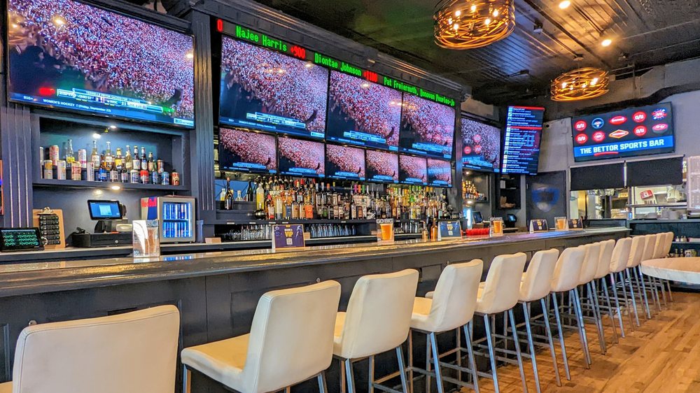 OVER/UNDER SPORTS BAR - Updated December 2025 - 99 Photos & 44 Reviews ...