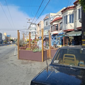 Cielito Lindo - The public parklet next door has benches where you can eat Cielito Lindo food and enjoy the neighborhood vibe - Mexican Near Me - San Francisco, California Cielito Lindo - The public parklet next door has benches where you can eat Cielito Lindo food and enjoy the neighborhood vibe - Mexican Near Me - San Francisco, California