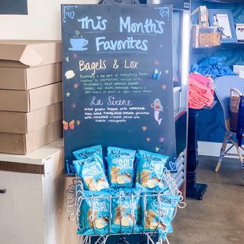 CoCo & Blu - Snacks - Cocktail Bars Near Me - Arlington Heights, Illinois