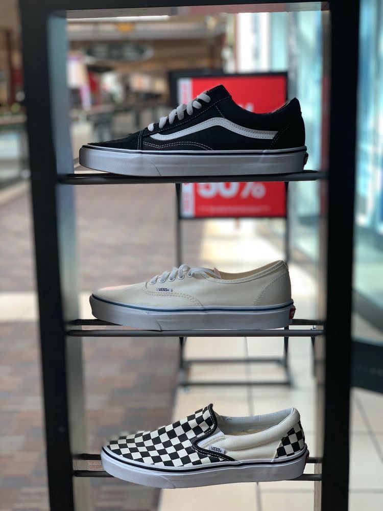 PACSUN 115 Easton Town Ctr, Columbus, Ohio Shoe Stores Phone