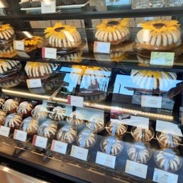 Lemon Bundt Cake